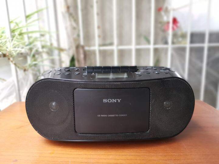 Máy nghe nhạc CD radio cassette Sony CFD-S50. 