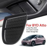 สำหรับ Byd รุ่น3หยวนบวก2022-2023กล่องเก็บอุปกรณ์เสริมใต้คอนโซลกลางถาดเก็บของภายในรถยนต์สีดำ