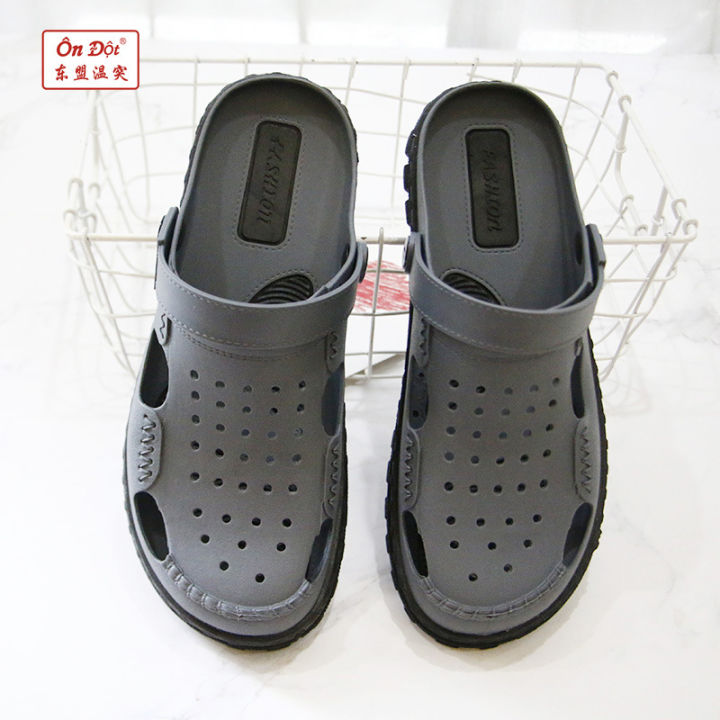 new-style-รองเท้าแตะเวียดนาม-wentu-รองเท้าแตะใช้คู่รองเท้าผู้ชายแฟชั่นกลางแจ้งในร่มสองสีตาข่ายรูรองเท้า-180