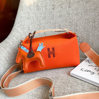 Canvas Bag Single Shoulder Casual Beautiful Messenger Handbags for Women Korean Version of Portable Popular Western Style INS