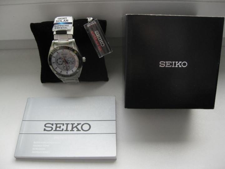 seiko-นาฬิกาข้อมือผู้ชาย-seiko-criteria-solar-chronograph-สีขาว-สายสแตนเลส-รุ่น-sne197p1