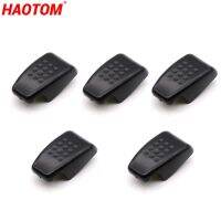 5ชิ้นตะขอที่กันแดดบนรถรถสำหรับกำแพงขนาดใหญ่ HAVAL 5402526-K00-0804สีดำ