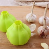 Garlic Peeling Tool Grinding Tool Kitchen Diningroom Grater Peeler Tool Multi-functional Garlic Paste Press Kitchen Gadgets