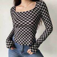 Vintage Square Neck Long-sleeved Knitted Checkerboard T-shirt Womens Slim Curved Hem Black White Plaid Y2k Crop Tops Pullover