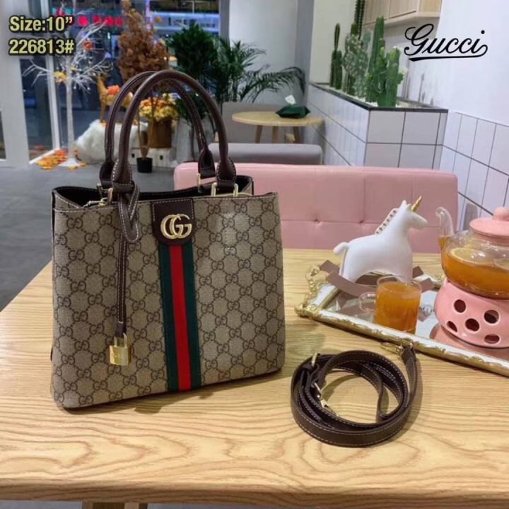 gucci-ophidia-กระเป๋าสะพายแฟชั่น-gg-ขนาด-10-นิ้ว-กระเป๋าสะพาย-แฟชั่นผู้หญิงกระเป๋าระดับไฮเอนด์กระเป๋าแบรนด์หรู