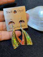 ต่างหู Shell Opal ทำจากเปลือกหอยเป๋าหื้อนิวซีแลนด์ เปลือกหอยแท้