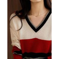 利OULINNA Chic Design Sense of Niche Striped Contrast Color Knitted Sweater Autumn and Winter V-neck Is Thin and Loose Fashion Western-style Sweater Women