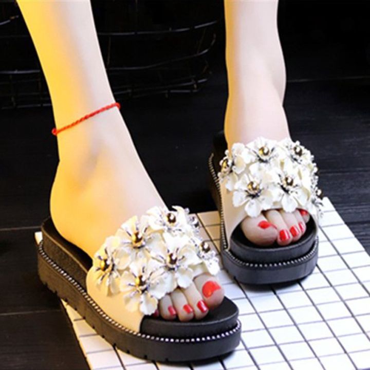 รองเท้าแตะส้นสูงลายดอกไม้สำหรับผู้หญิง