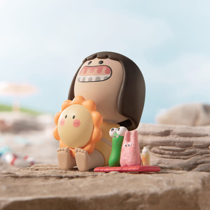 pop-mart-gummy-the-happy-land-series-ตุ๊กตาขยับแขนขาได้กล่องทึบของเล่น