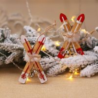 R3LRW0X ดีไอวาย ต้นคริสมาสต์ ของขวัญสำหรับเด็ก สำหรับบ้าน เครื่องประดับสำหรับตกแต่ง งานฝีมืองานประดิษฐ์ ไม้เลื่อน จี้คริสมาสต์ ของตกแต่งวันคริสต์มาส ไม้สกีไม้