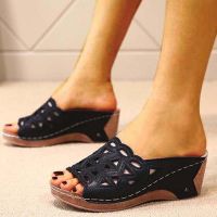 【CW】 Sandals Fashion Wedge Hollow out Toe Low Heels Shoes Woman Female Beach Women  39;s 2020 sandalias de mujer