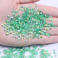 เรซิ่น rhinestones Emerald AB 5001000pcs 2-6mm รอบ flatback Non Hot Fix เพชร appliques สำหรับหัตถกรรมผ้าชุดแต่งงาน