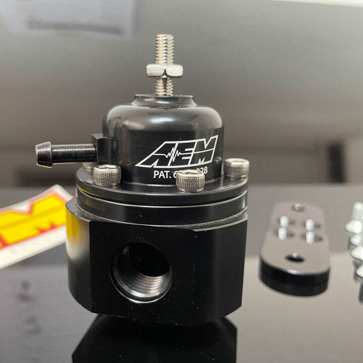 AEM เรกูเลเตอร์ Universal Adjustable Fuel Pressure Regulator (25302BK