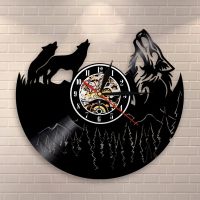 Decorative Clock Modern Wolf Watch Wolf Wall Clock Howling Wolf Wall Art Vintage Vinyl Record Clock Wildlife Gift Wolf Lovers