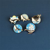 5Pcs/lot Whale Brooch summer Cute Japanese badge couple medal clothing collar pin single shoulder packaging student jewelry Fashion Brooches Pins