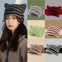 {Hat Shop} หมวกโครเชต์น่ารักญี่ปุ่นของผู้หญิง2023ใหม่ฤดูใบไม้ร่วงและฤดูหนาวถักลายทางปีศาจน้อยสไตล์หูแมวน่ารัก