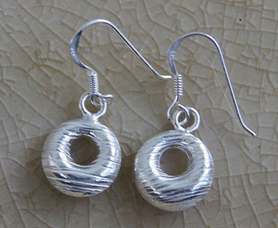 Thai beautiful circle earrings pure silver Karen hill tribe สวยงาม เท่ สวยเด่น สดุดตา ม้วนๆตำหูเงินกระเหรี่ยงทำจากมือชาวเขางานฝีมือสวยของฝากที่มีคุณค่า