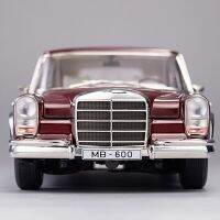 Benz Purman W100ของตกแต่งรถคลาสสิกหุ่นโลหะแบบคงที่รูปทรง1:18แบบหล่อจากโลหะผสมการจำลองเป็นของขวัญ