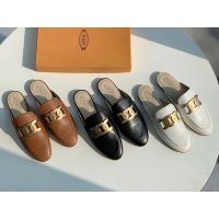 2023 new Top Version 3 Colors Soft Leather Metal Logo Flat Sandals Ladys Casual Slippers