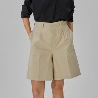 YOURCLOSETNEEDSTHIS Jane Shorts - Khaki / กางเกงขาสั้นเอวสูง - สีกากี