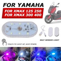 ☌☊XMAX250 XMAX300ยามาฮ่า XMAX125 XMAX 300 250 125 400อุปกรณ์เสริมถังที่นั่งรถจักรยานยนต์ไฟ USB สำหรับกลางคืนเซ็นเซอร์สัมผัส