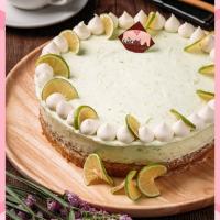 ? LIME CAKE
เค้กมะมาวเนื้อนุ่ม สลับชั้นและแต่งหน้าด้วยครีมมะนาวรสเปรี้ยวอมหวาน ส่งด่วนในวันด้วยLalamove เค้กวันเกิด