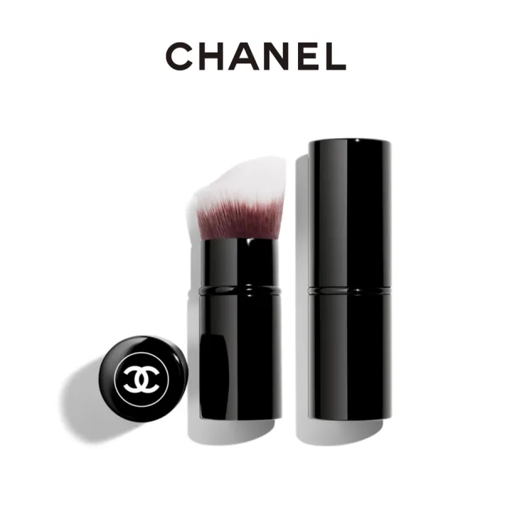 chanel foundation brush