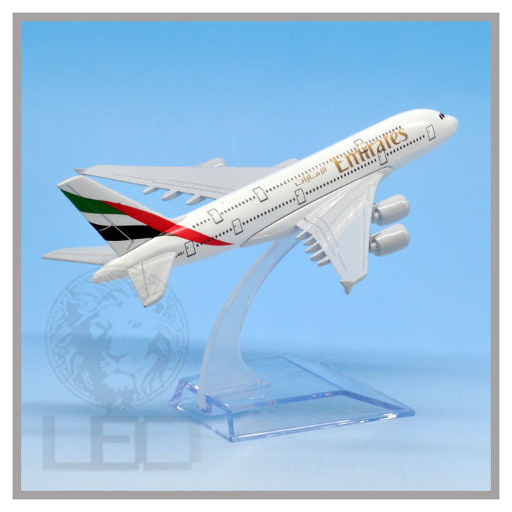 leo-16cm-1-400-emirates-airlines-airbus-a380-airplane-models-toys-for-kids-car-for-kids-kids-toys-toys-for-boys