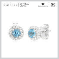 Gemondo ต่างหูทองคำขาวแท้ (9K) ประดับสวิสบลูโทแพซ(Swiss Blue Topaz) ล้อมเพชร(Diamond) เรียงเป็นทรงกลม