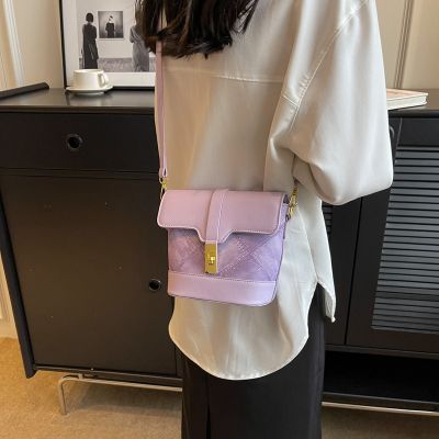 New Fashion Rhombus Womens Bag Daily Matching Shoulder Bag Travel Hand Bag Advanced Sewing Womens Bag