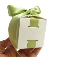 White 6x6x6cm Gift Box Packaging Paper Candy Boxes with Ribbon Chocolate Boxes Wedding Favors Baby Shower Party Decoration
