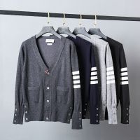 【jw】❄♀ Mens Fashion Brand Sweaters Boys V-Neck Striped Cardigans Clothing Cotton Wool Coat England