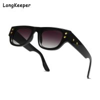 Long Keeper 2023 Fashion Gradient Square Rivets Men Sunglasses Women Punk Retro Vintage Sun Glasses Eyewear Uv400 Protection