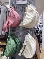 Uniqlo original new mens and womens same style high-value shoulder bag lightweight dumpling bag shoulder bag underarm bag 457244