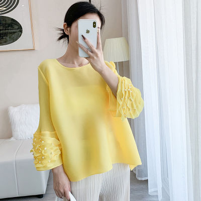 Womens Round Neck Beaded New Loose and Thin Long-sleeved Pleated T-shirt