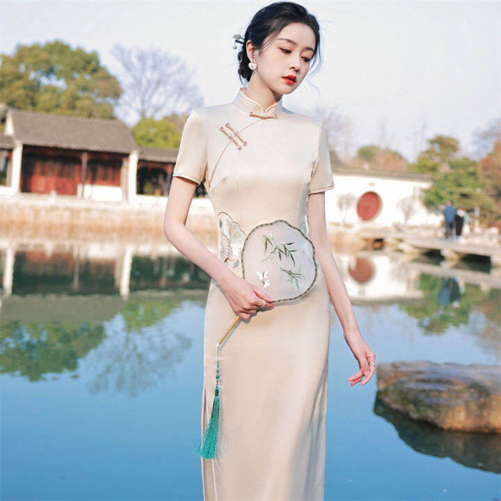 2022เลียนแบบกรดอะซิติกสุภาพสตรี-cheongsam-หนุ่มสไตล์ปรับปรุงย้อนยุคเย็บปักถักร้อยที่เรียบง่ายและสง่างามระดับไฮเอนด์นางฟ้ากระโปรงสาธารณรัฐสไตล์จีน