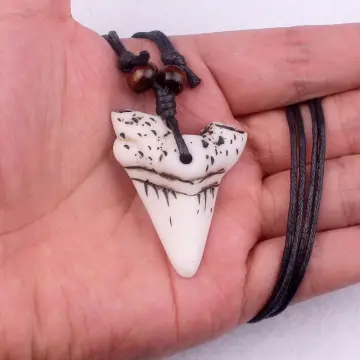 Salty Cali Shark Tooth Necklace - Gold – Sand Surf Co.