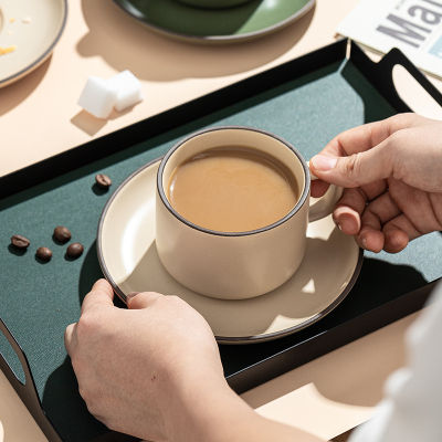ชุดกาแฟนอร์ดิกถ้วยเซรามิกสร้างสรรค์ที่เรียบง่ายอาหารเช้าถ้วยถ้วยน้ำชาดอกไม้ถ้วยชาด้วยช้อน