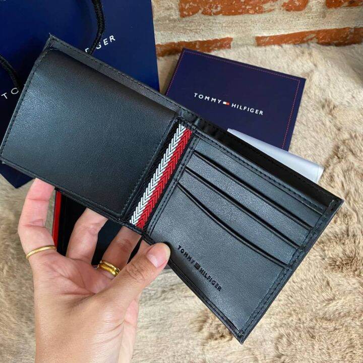 tommy-hilaafiger-short-wallet-กระเป๋าสตางค์ใบสั้น