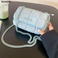 The little red book with senior class feeling hot style ins original design fashionable joker chain high level appearance inclined shoulder bag