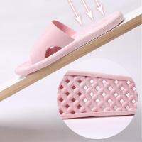 READY STOCK WANNA 2021 New Bathroom Leaking Slippers Home Couple Indoor Household Leaking Non-slip Quick-drying Slippers