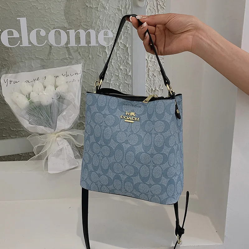 Wu Ying【Premium Quality】2023 New LV Sling Bag Handbag for Women