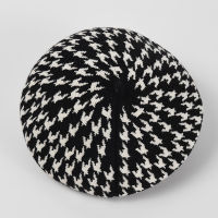 2021 New Houndstooth Beret For Women Retro Knitted Berets Fashion Plaid Flat Caps Ladies Winter Warm Hat Mushroom Hats Wholesale