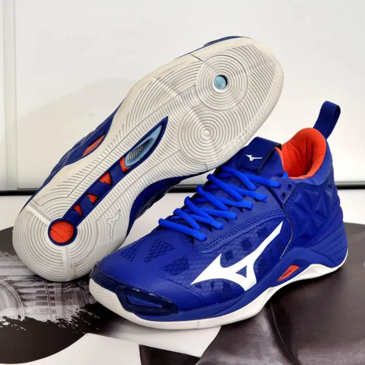 mizuno volleyball men shoes