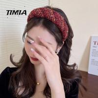 TIMIA สำหรับเด็กผู้หญิง หวานหวานแหววว อารมณ์ที่ดี ไม่ลื่นหลุด สำหรับปีใหม่ เจ้าสาวในบ้าน ด้านกว้าง สีแดงสีขาว ที่คาดผม ห่วงผมผู้หญิง ที่คาดผมเกาหลี แถบคาดศีรษะ