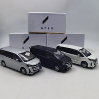 Diecast Alloy Vehicle 1/30 Scale NOAH MPV Business car model Die-cast Replica Toys Simulation Collection