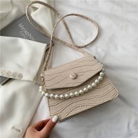 [COD] Internet celebrity popular bag 2021 new trendy fashion womens summer pearl chain simple Messenger square