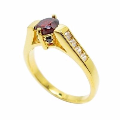 แหวนพลอยโกเมนหญิง แหวนพลอยแดง ประดับเพชร พลอยนิำ ชุบทอง บริการเก็บเงินปลายทาง