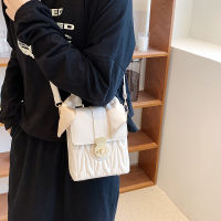 Fashion Simple Portable Diamond Pattern Bag 2023 Summer New Minority All-Match Box Lock Catch Shoulder Crossbody Small Square Bag