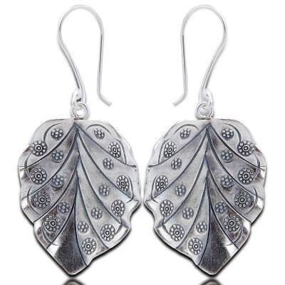 Leaf beautiful exotic nice  earrings pure silver Thai Karen hill tribe ดอกไม้สวยงามไทยตำหูเงินกระเหรี่ยงทำจากมือชาวเขางานฝีมือสวยของฝากที่มีคุณค่าของฝากถูกใจ